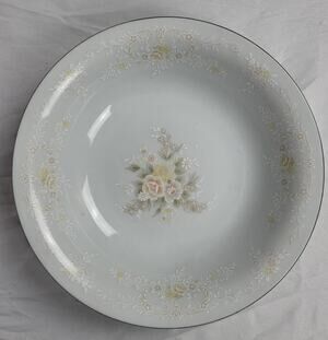 Crescent Fine China Jie Pai Bowl Painted Golden Flowers and Accents